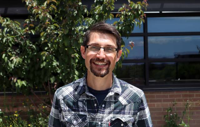 Headshot of Andy Eisen